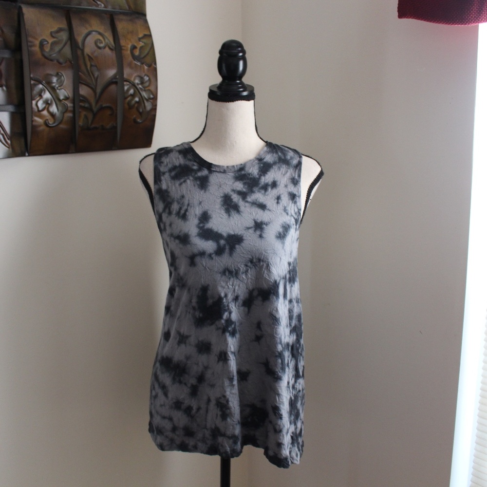 🌻 Delias, braided tie dye racer back tank top..